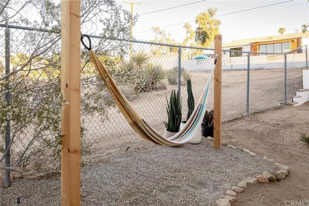 Joshua Tree - Le Tout Petit W Hot Tub Zewnętrze zdjęcie